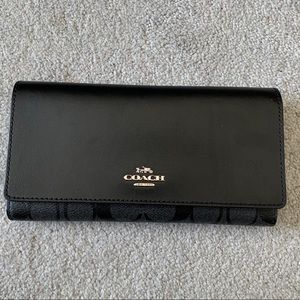 Coach Clutch w/ Signature Design